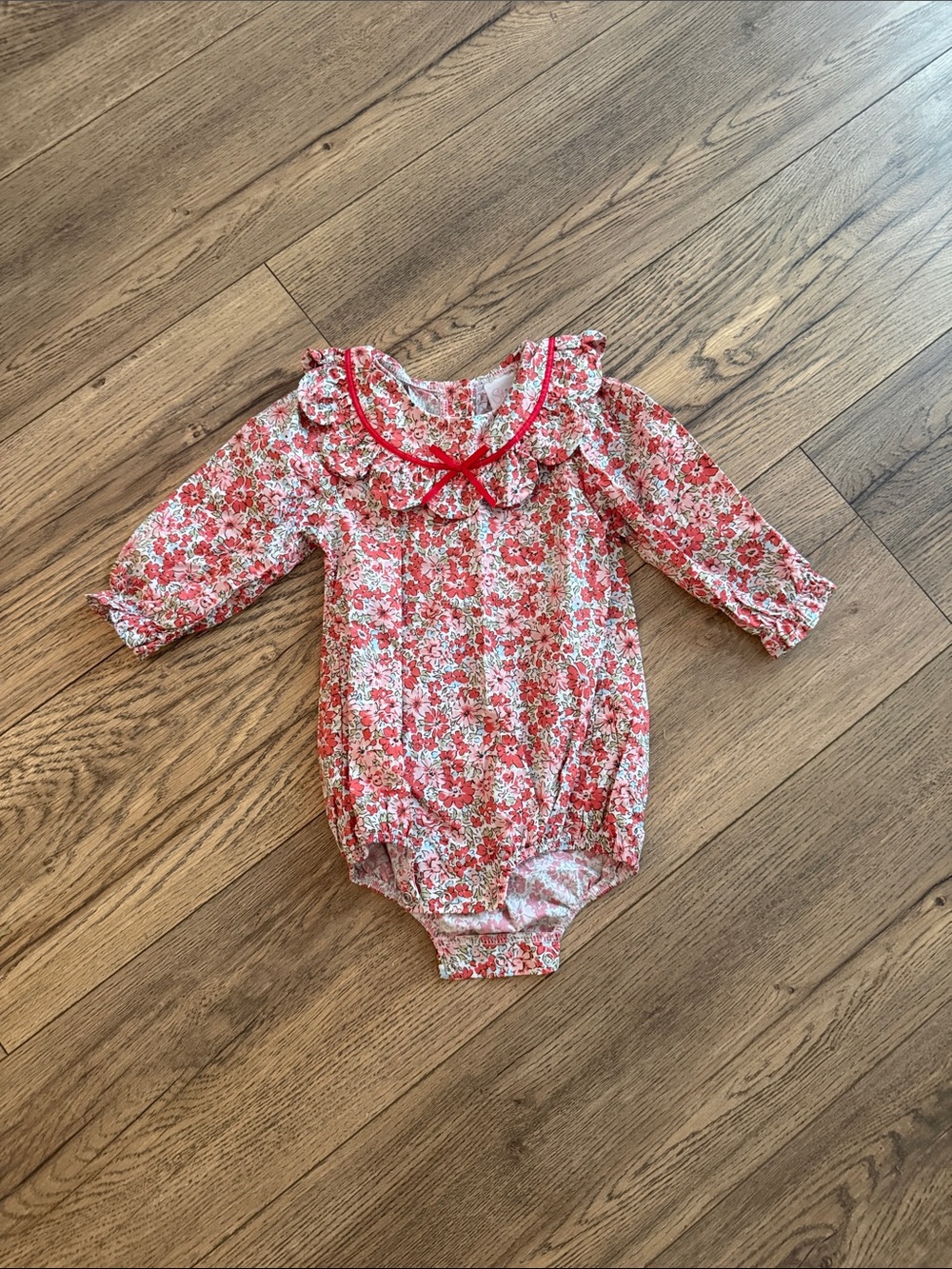 Floral Stitchy Fish Bubble